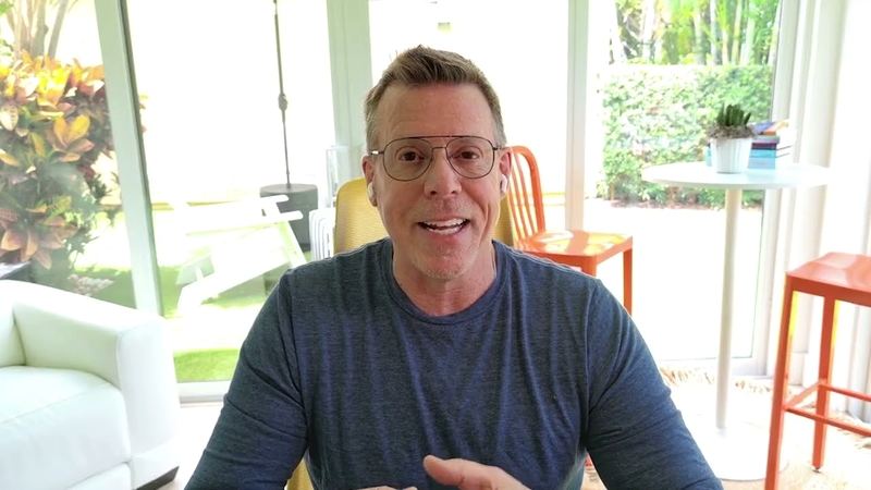 Ron Sacco talking to camera in his video: 31 years of franchise buying advice in 8 minutes